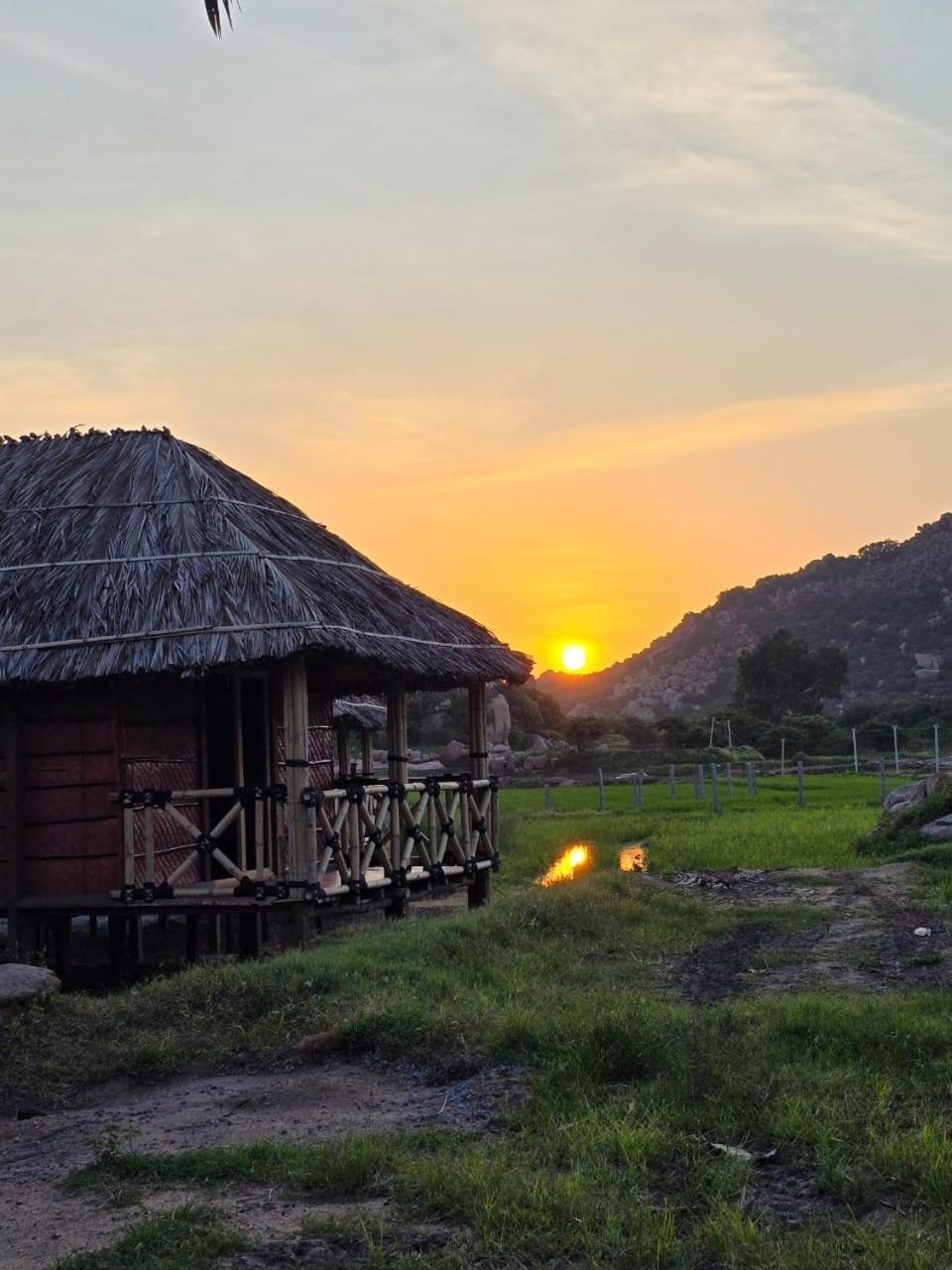 Golden Chariot Resort Hampi Exterior photo